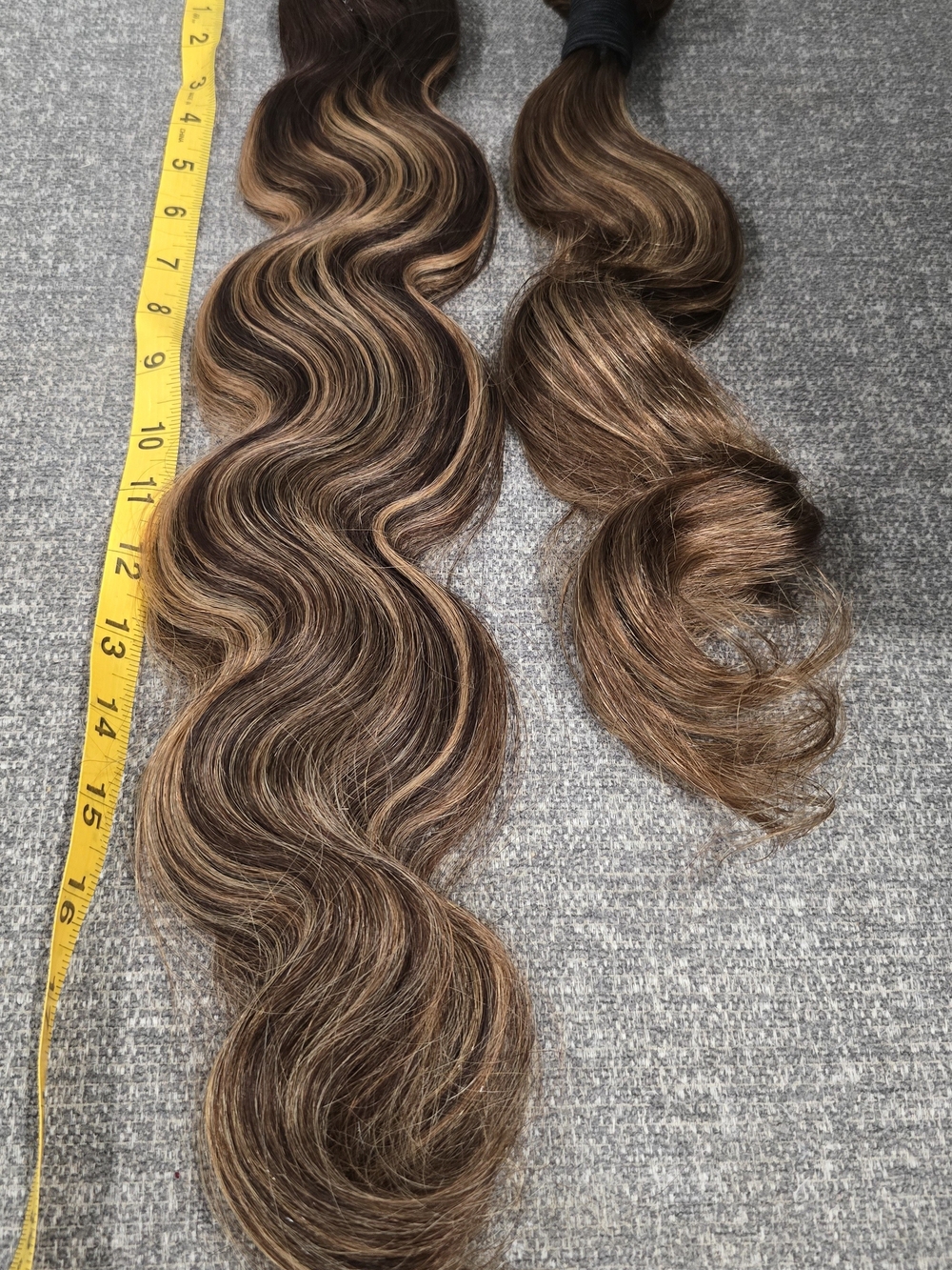 2-Bundle Set 24" and 20" Body Wave Human Hair Weave 14A Grade - Color 4/27